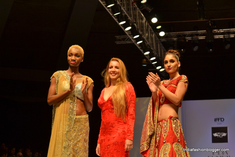 Rohini Gugnani collections